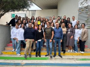 Estudiantes de la Facultad de enfermería imparten talleres sobre gestión de emociones en centro e...