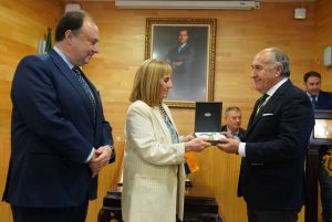 La Facultad de Enfermería recibe la Medalla de la Ciudad de Algeciras