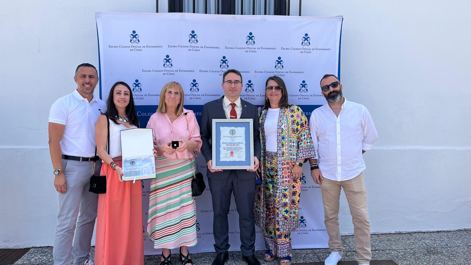 La Facultad de Enfermería es distinguida honoríficamente por el Excmo. Colegio Oficial de Enfermería de Cádiz
