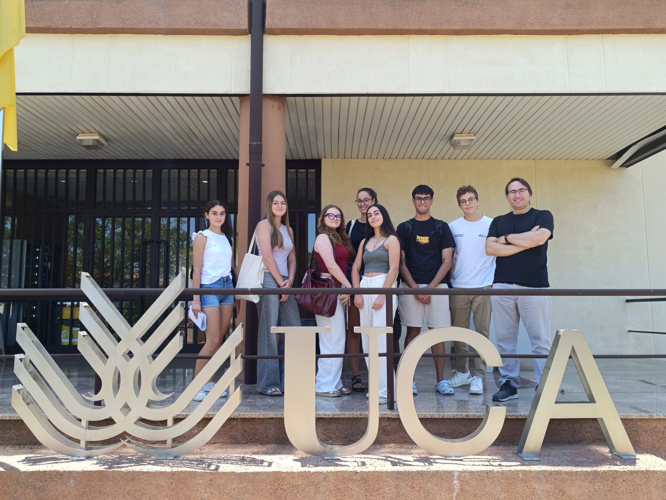La Facultad de Enfermería acerca la investigación a jóvenes talentos en el XII Campus de Verano: Experiencias Investigadoras
