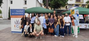 La Facultad de Enfermería acerca los hábitos de vida saludable a la ciudadanía algecireña en la P...